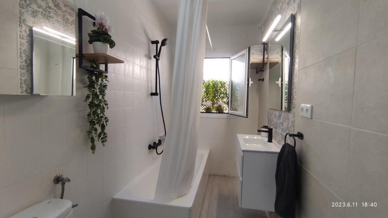 Appartement Rosalia Playa San Cristobal Wifi Netflix à Almuñécar Extérieur photo