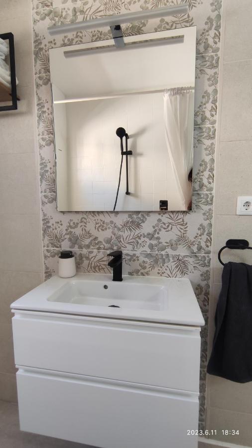 Appartement Rosalia Playa San Cristobal Wifi Netflix à Almuñécar Extérieur photo